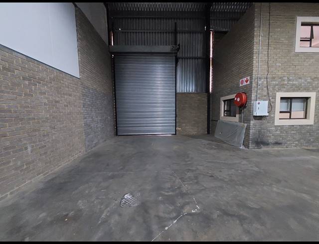 320M² FACTORY FOR SALE IN APEX